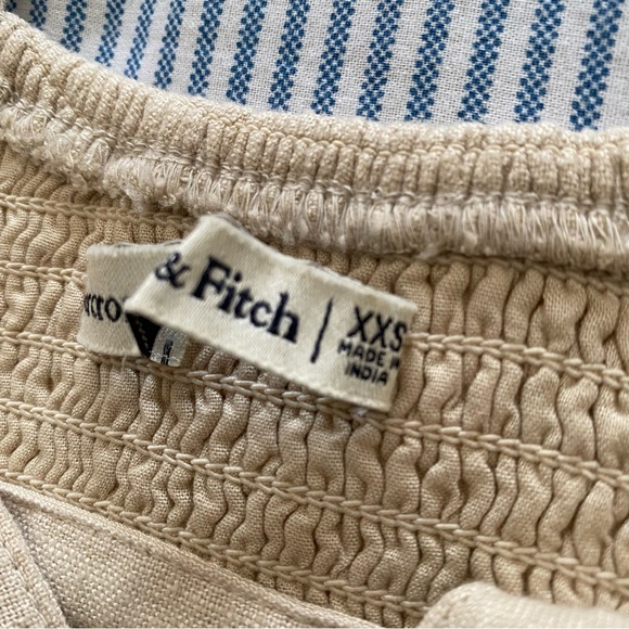 Abercrombie & Fitch Twist Front Linen Blend Crop Top - Picture 5 of 5